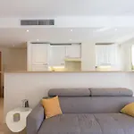 Le Corail Spacieux Avec Beau Et Ample Balcon, Au Centre, Idéal Pour Familles Et Petits Groupes *