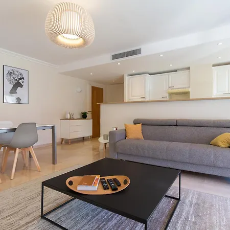 Le Corail Spacieux Avec Beau Et Ample Balcon, Au Centre, Ideal Pour Familles Et Petits Groupes Lägenhet *