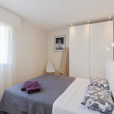 Le Corail Spacieux Avec Beau Et Ample Balcon, Au Centre, Ideal Pour Familles Et Petits Groupes Cannes