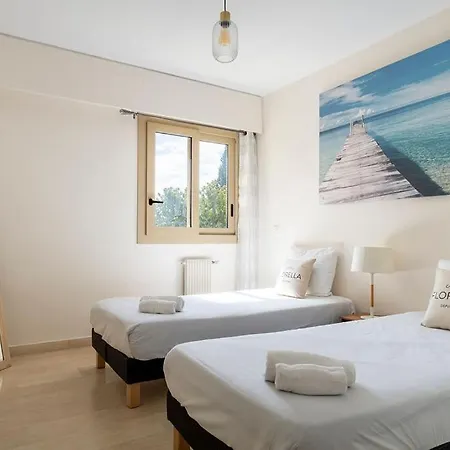 Appartement Le Corail Spacieux Avec Beau Et Ample Balcon, Au Centre, Ideal Pour Familles Et Petits Groupes