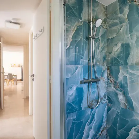 Le Corail Spacieux Avec Beau Et Ample Balcon, Au Centre, Ideal Pour Familles Et Petits Groupes Appartement Cannes