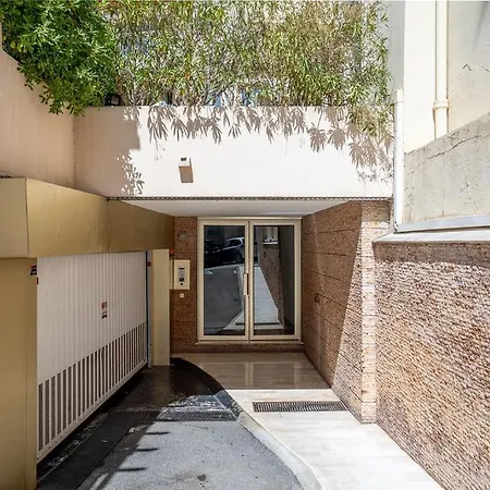 Appartement Le Corail Spacieux Avec Beau Et Ample Balcon, Au Centre, Ideal Pour Familles Et Petits Groupes Cannes