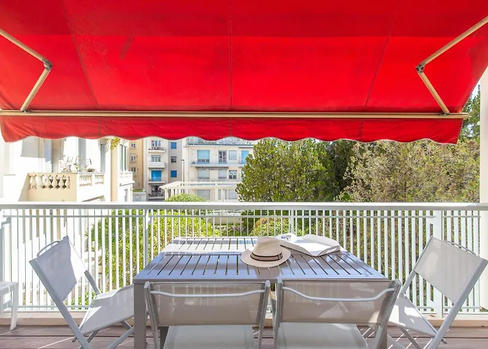 Le Corail Spacieux Avec Beau Et Ample Balcon, Au Centre, Ideal Pour Familles Et Petits Groupes דירה קאן