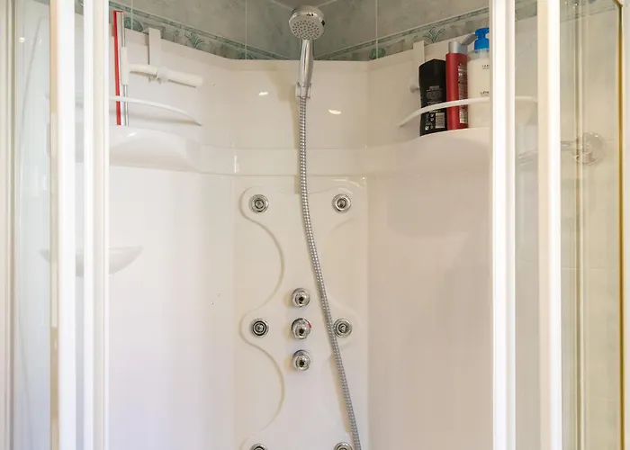 Le Corail Spacieux Avec Beau Et Ample Balcon, Au Centre, Ideal Pour Familles Et Petits Groupes דירה *