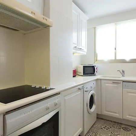 아파트 Le Corail Spacieux Avec Beau Et Ample Balcon, Au Centre, Ideal Pour Familles Et Petits Groupes *