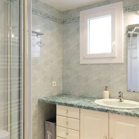 아파트 Le Corail Spacieux Avec Beau Et Ample Balcon, Au Centre, Ideal Pour Familles Et Petits Groupes *