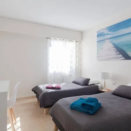Le Corail Spacieux Avec Beau Et Ample Balcon, Au Centre, Ideal Pour Familles Et Petits Groupes 아파트